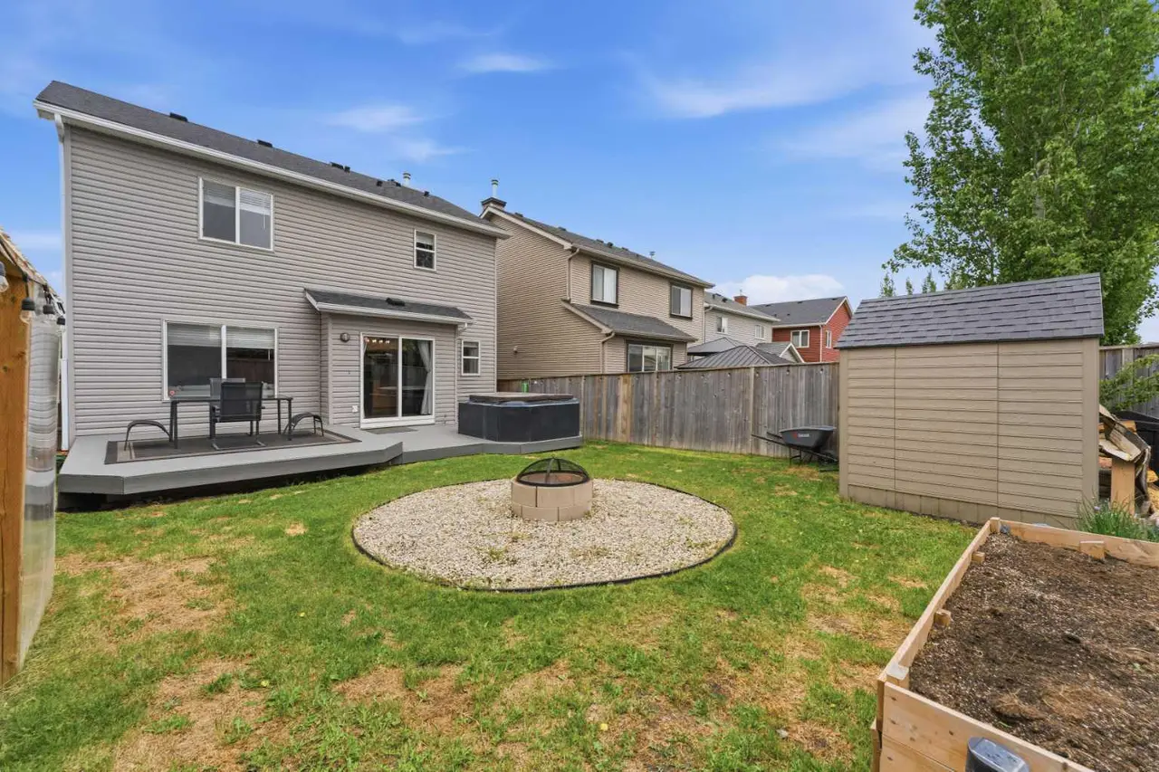 344 Sagewood Place SW