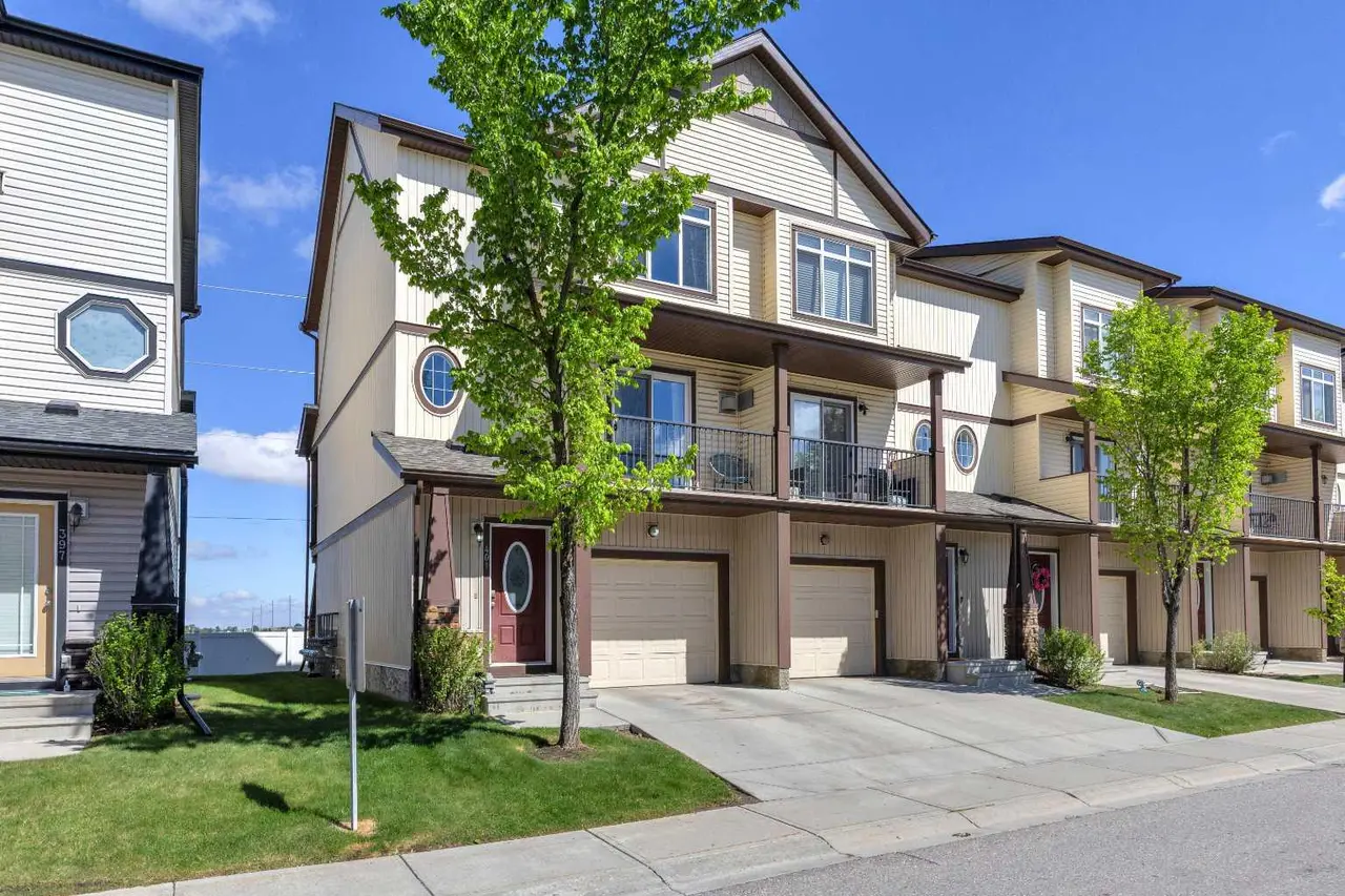 401 Copperpond Landing SE