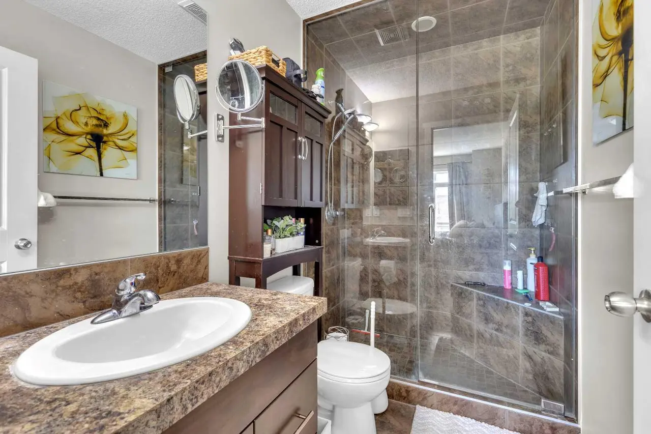 401 Copperpond Landing SE