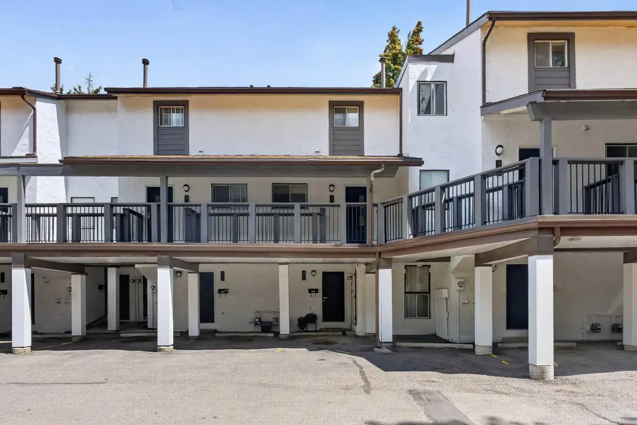 408, 2520 Palliser Drive SW