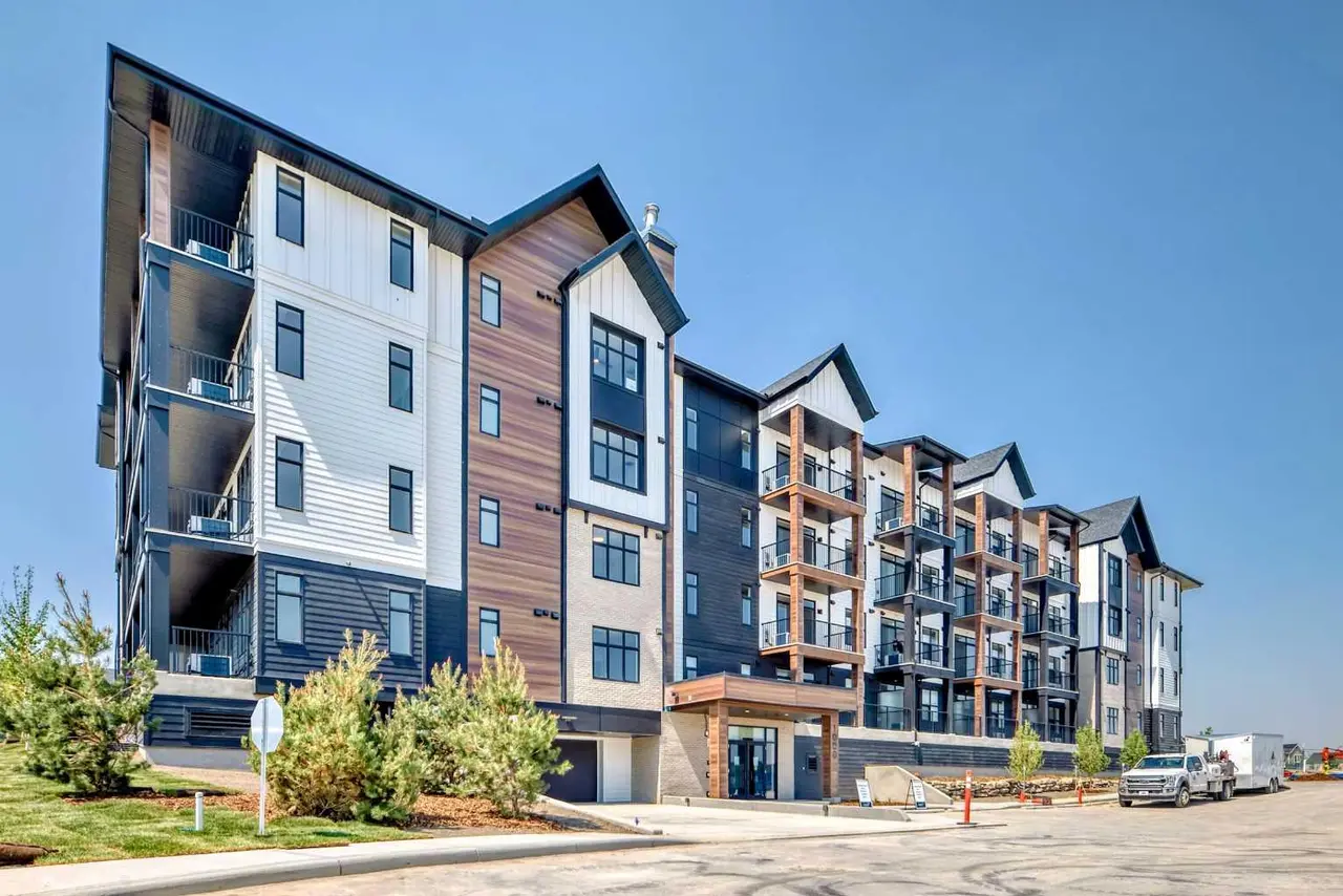 1208, 430 Sage Hill Road NW