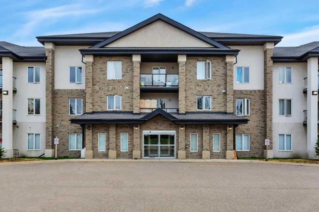 301, 80A Kelloway Crescent