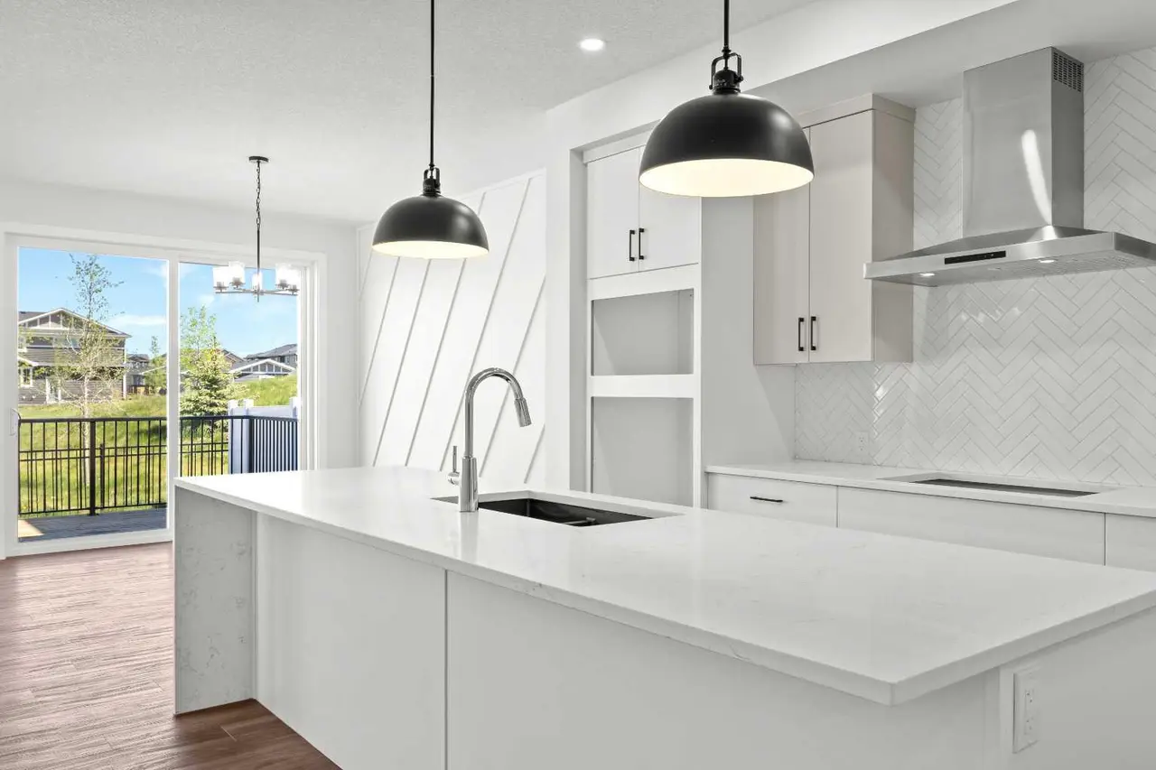 215 Sora Terrace SE