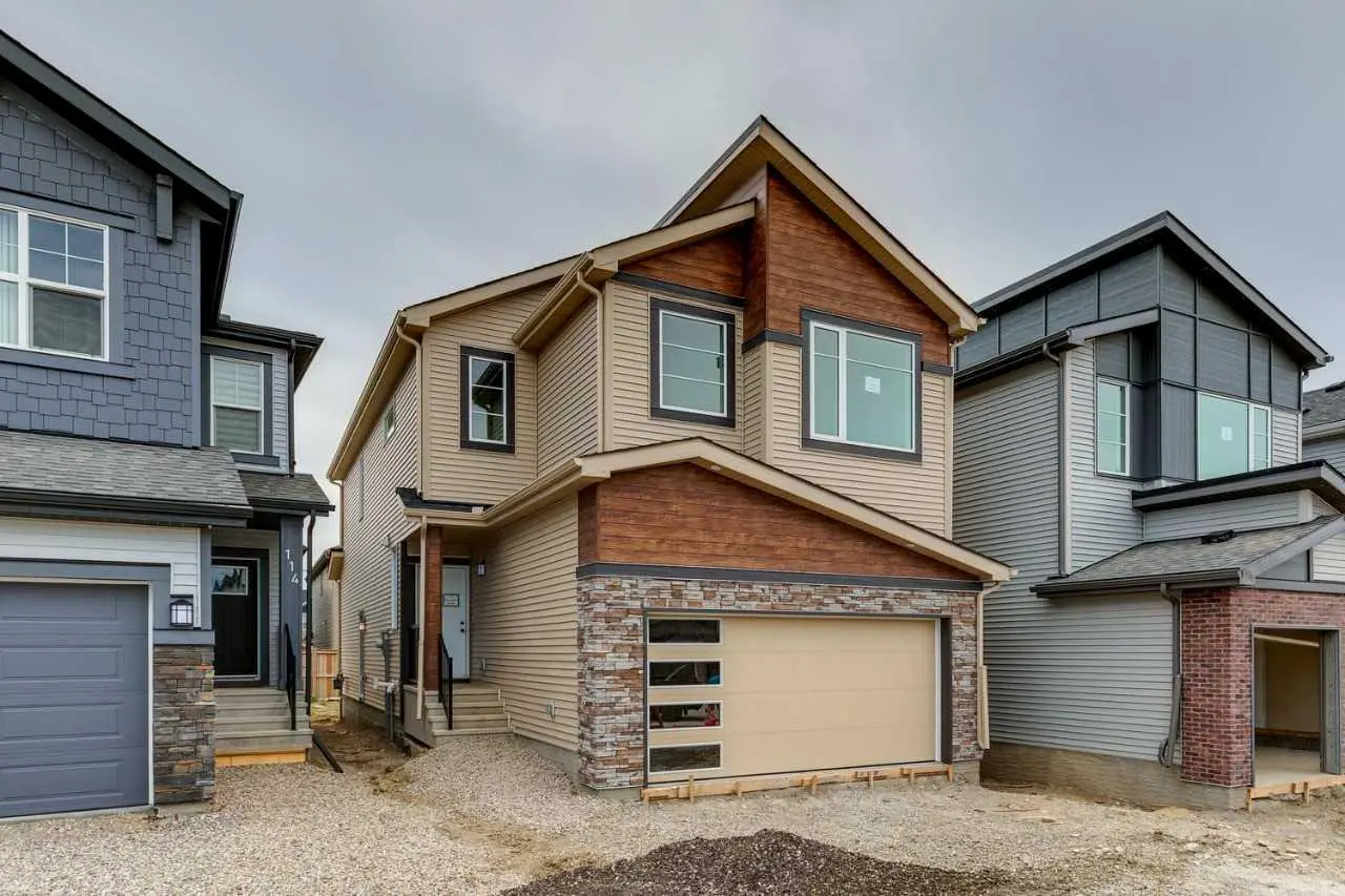 110 Walgrove Bay SE