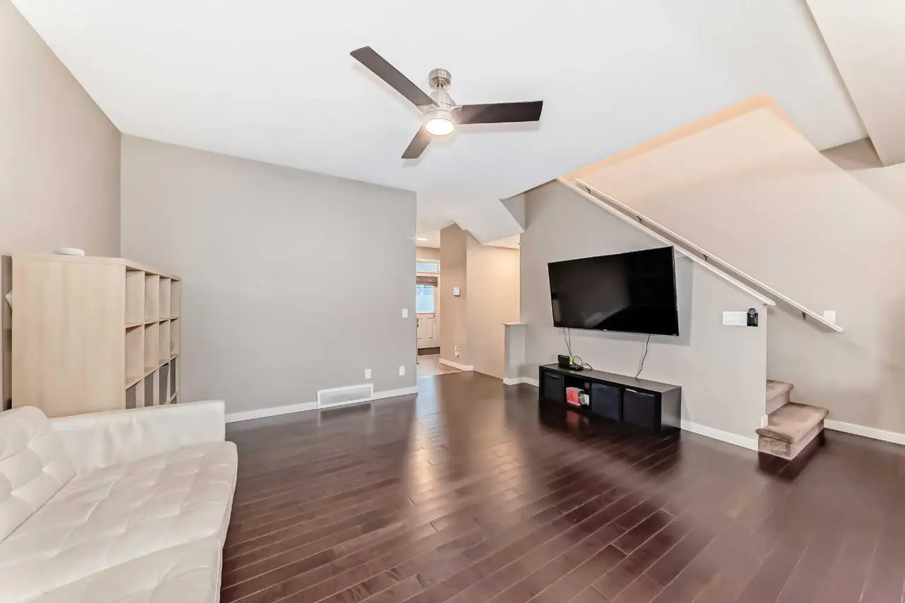 109 New Brighton Park SE