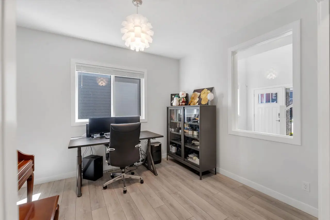 720 Midtown Drive SW