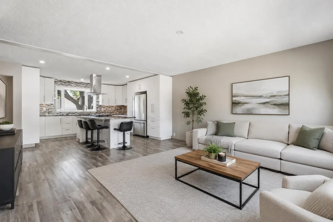 1019 Lysander Drive SE