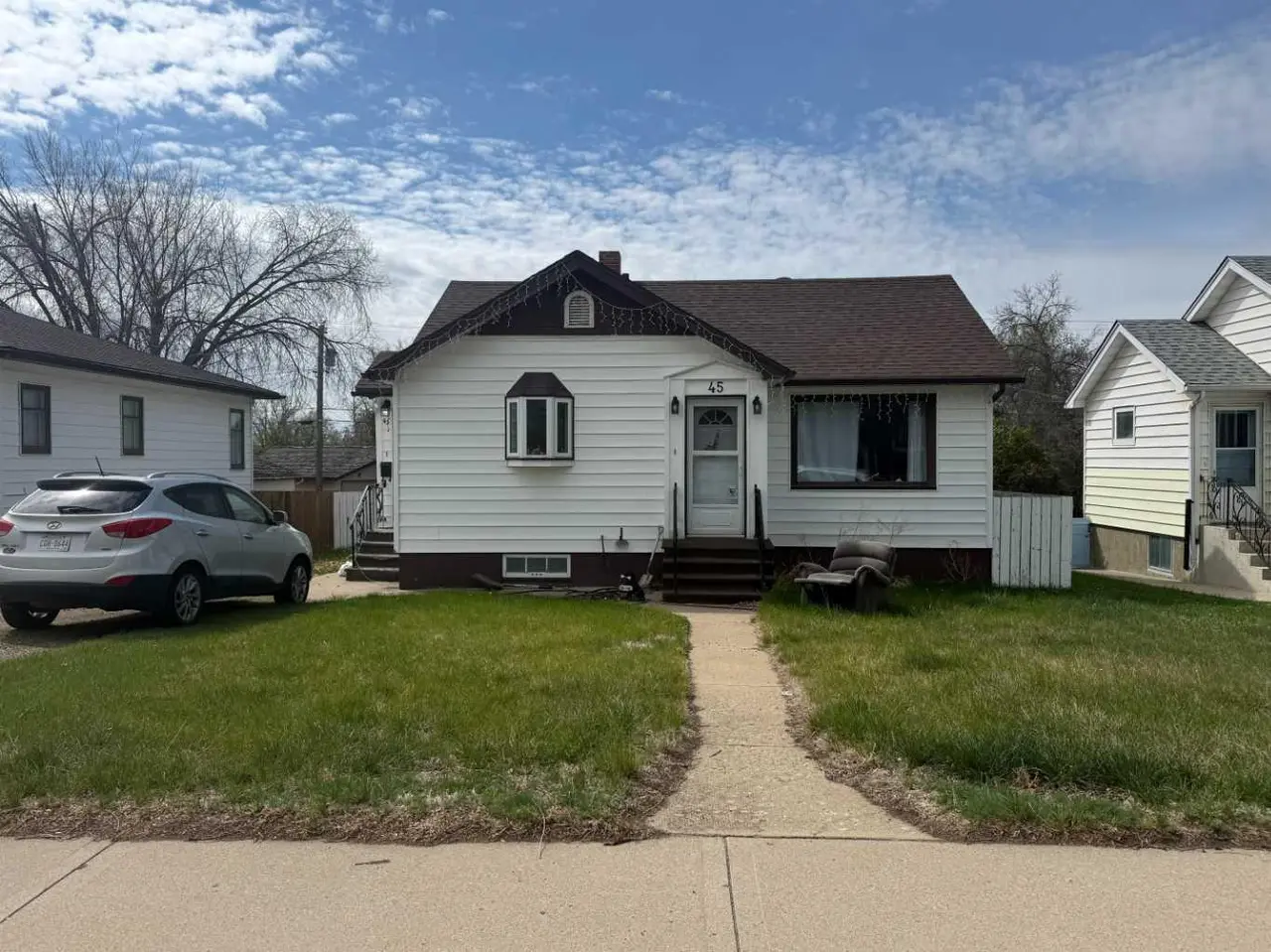 45 4 Street SW