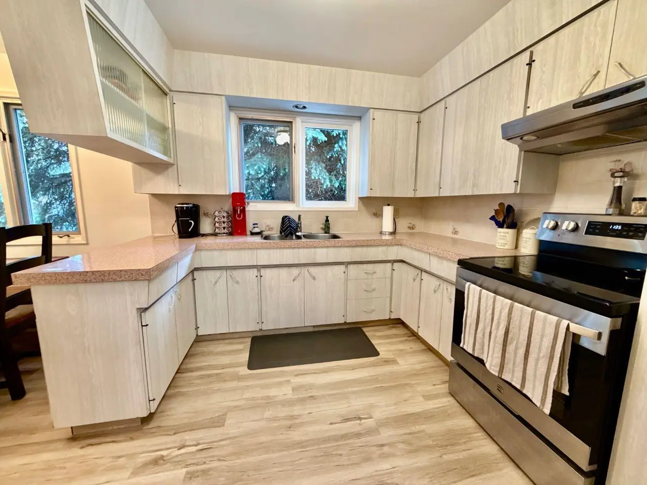 2015 24 Street S