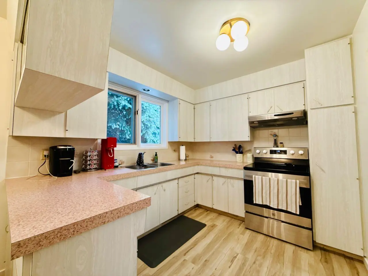 2015 24 Street S