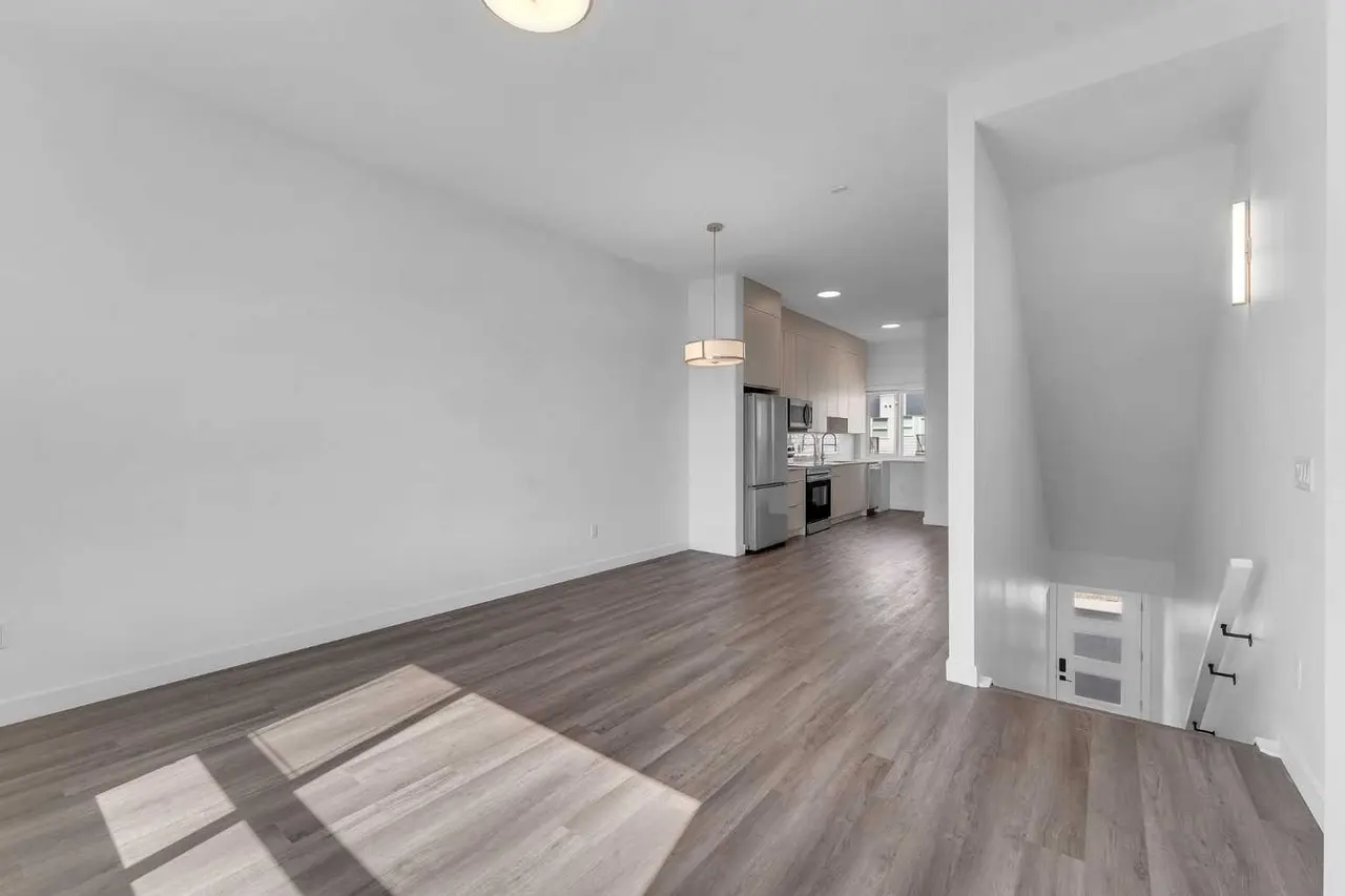 403, 101 Panatella Square NW