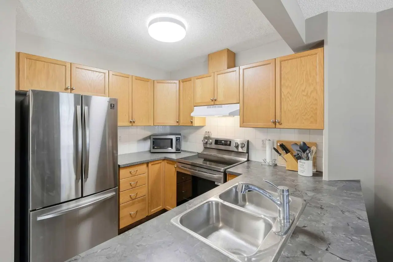 96 Eversyde Court SW