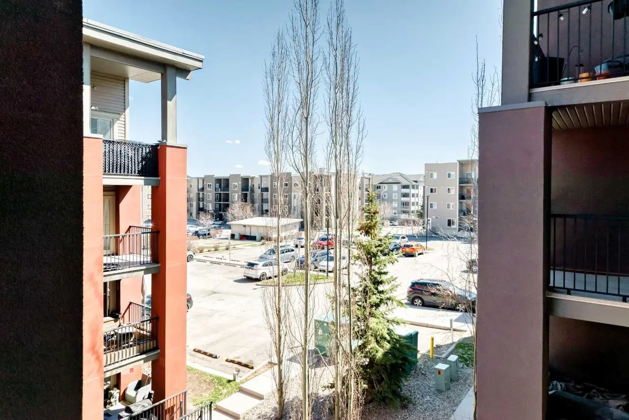 4304, 403 Mackenzie Way SW