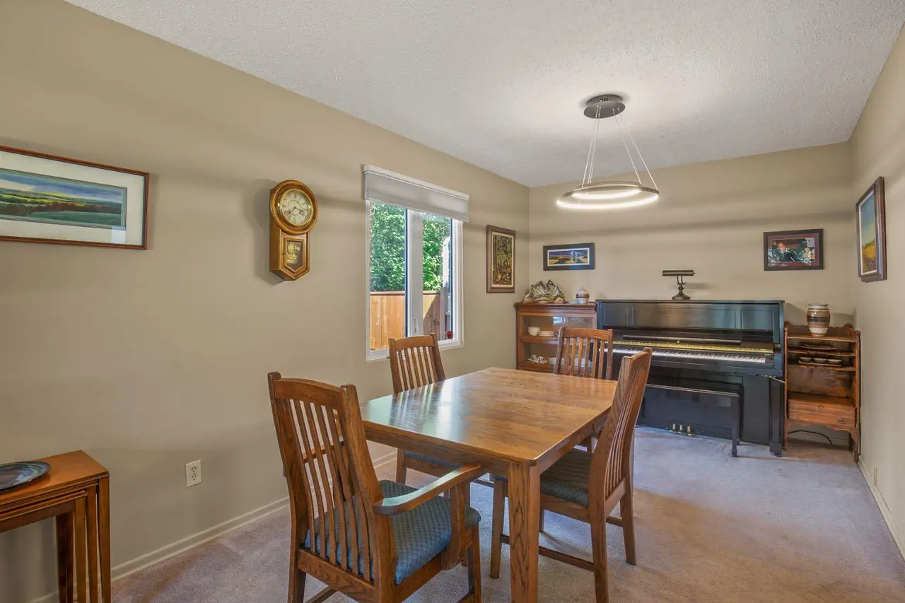 11 McCune Avenue 