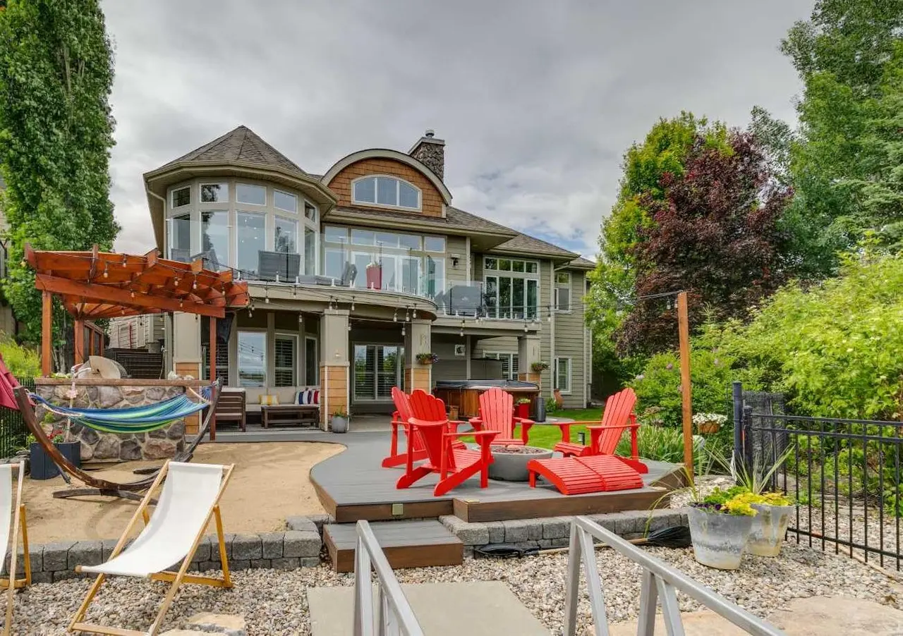 38 Auburn Sound Landing SE