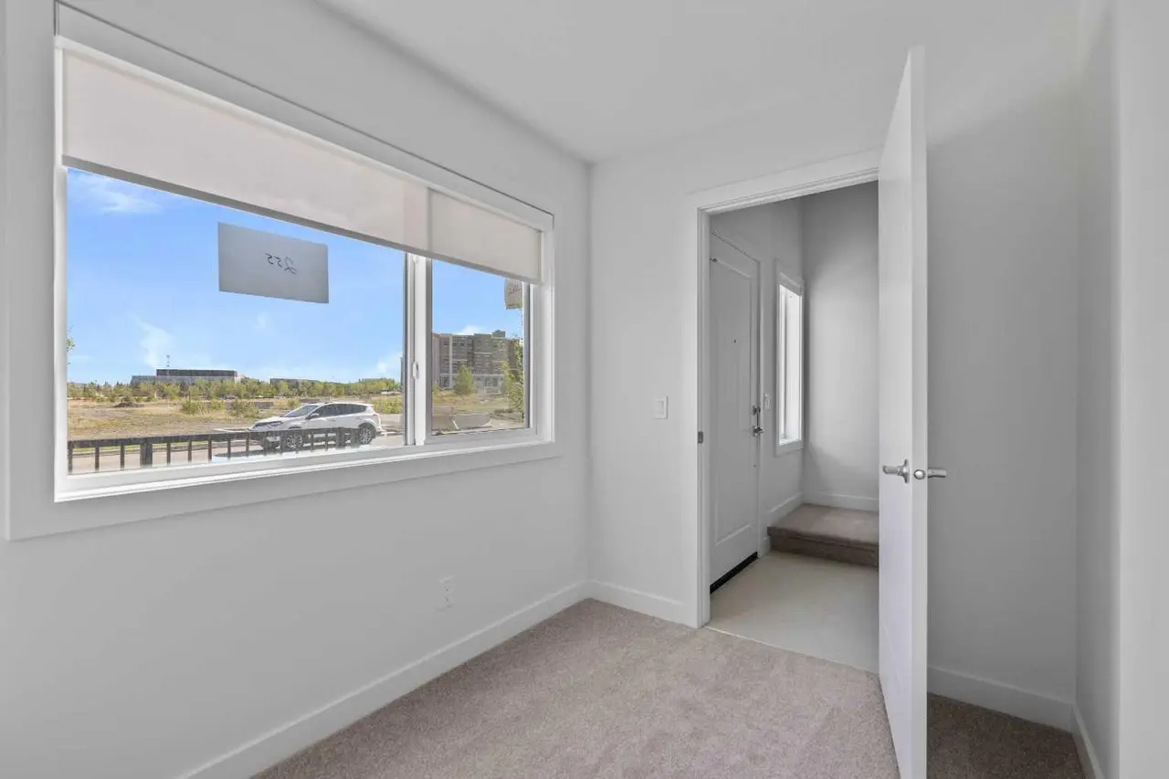 132 Quesnay Wood Link SW