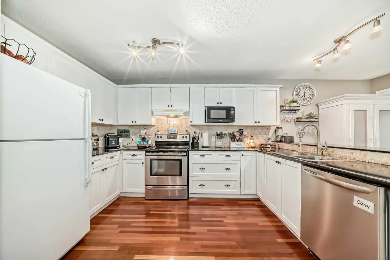 132 Hidden Hills Road NW