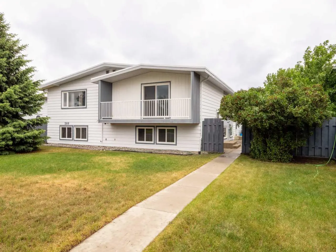 2, 269 Laval Boulevard W