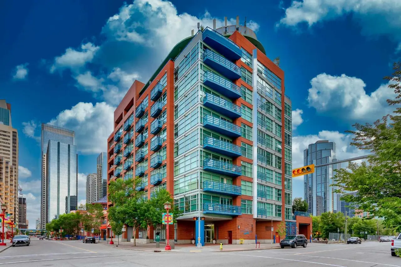 201, 205 Riverfront Avenue SW