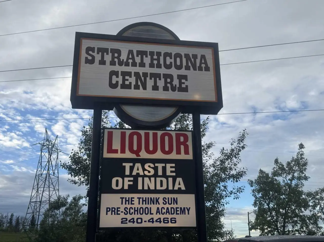 5, 5555 Strathcona Hill 