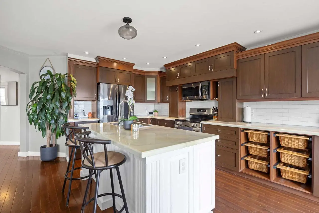 19 Covemeadow Crescent NE