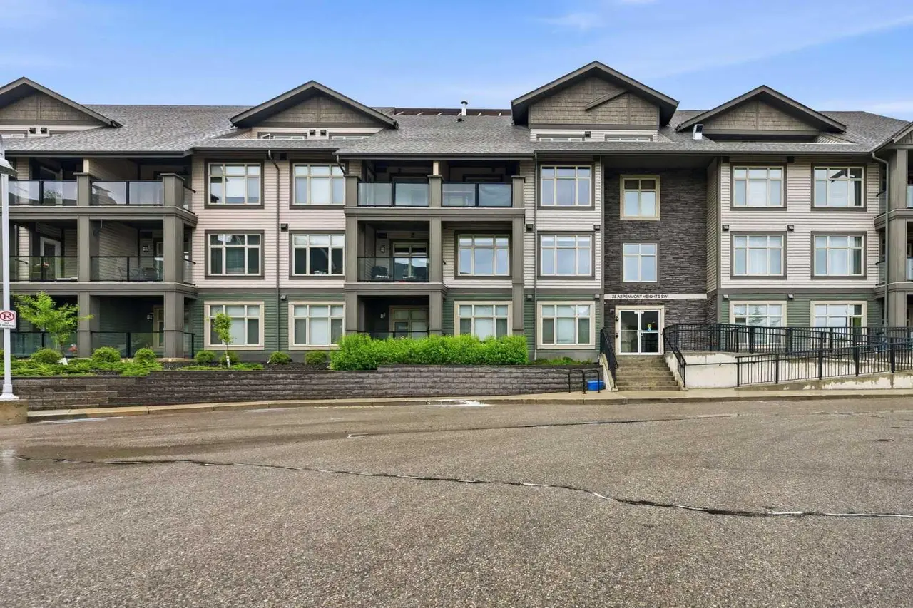 306, 25 Aspenmont Heights SW