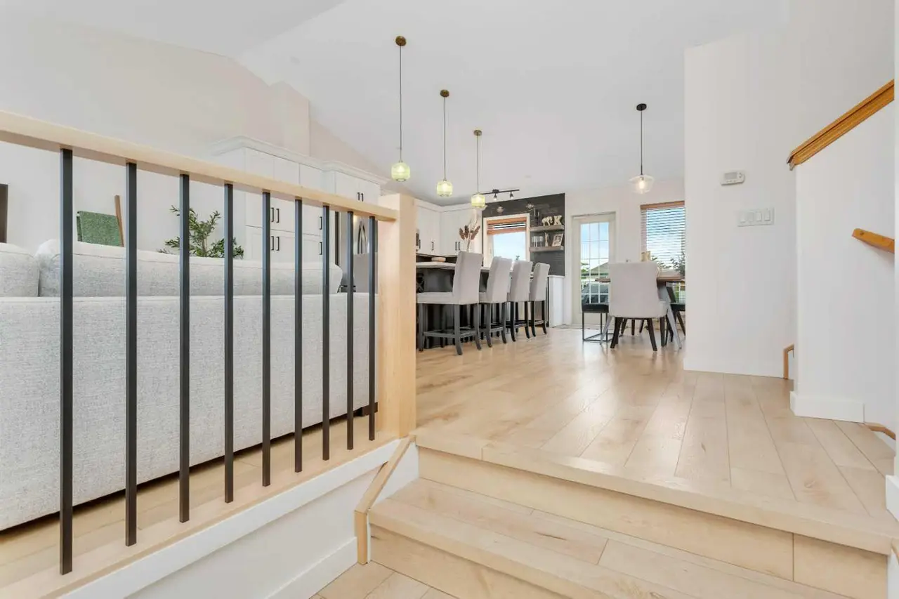 33 Walker Boulevard 