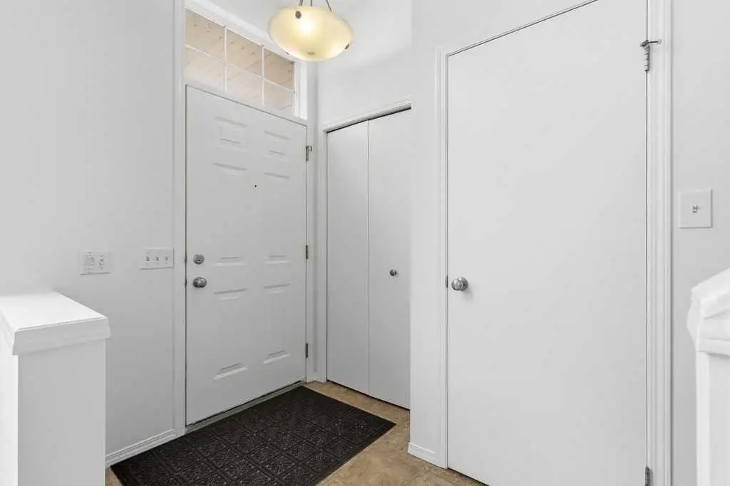 77 Elgin Gardens SE