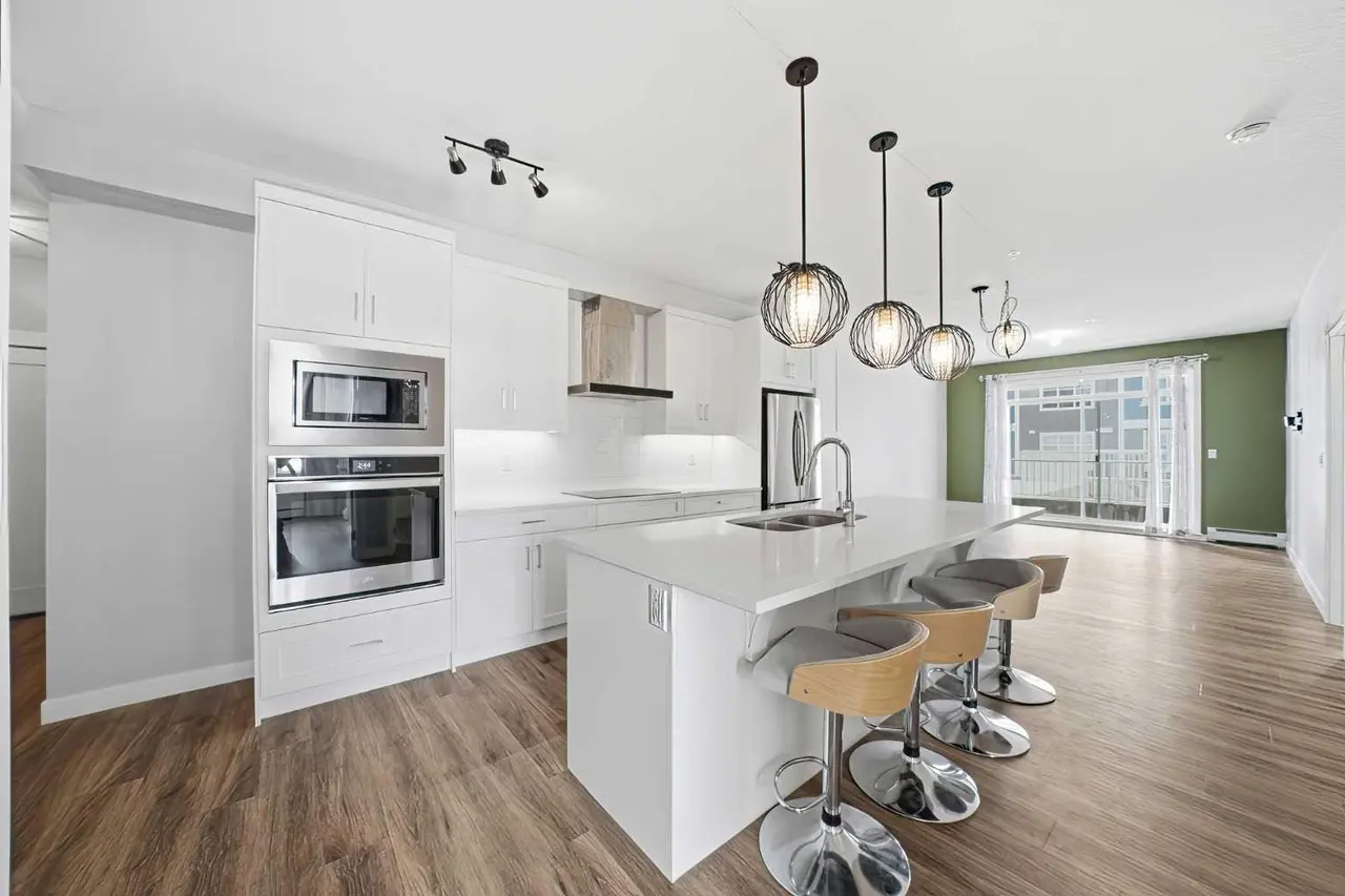 114, 300 Auburn Meadows Common SE