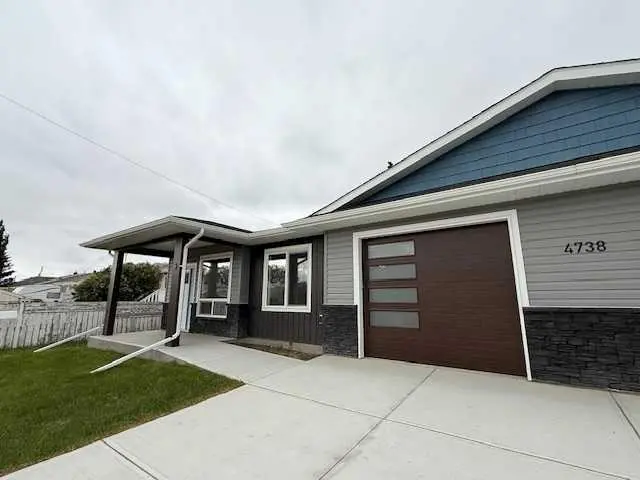 #3, 4738 49A Avenue 