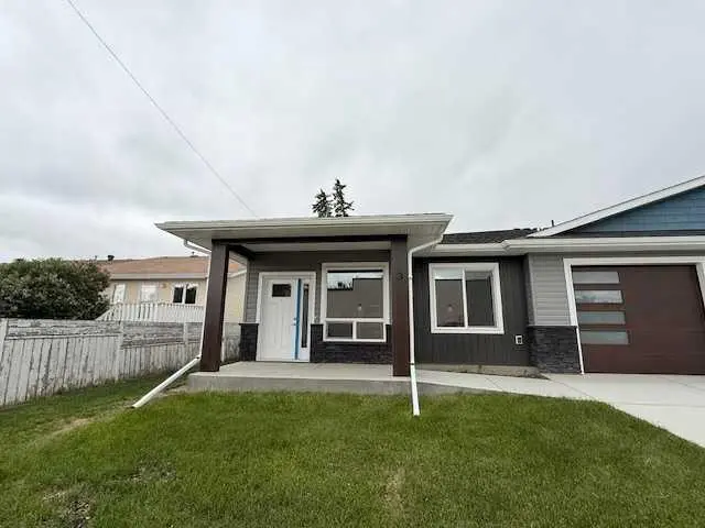 #3, 4738 49A Avenue 