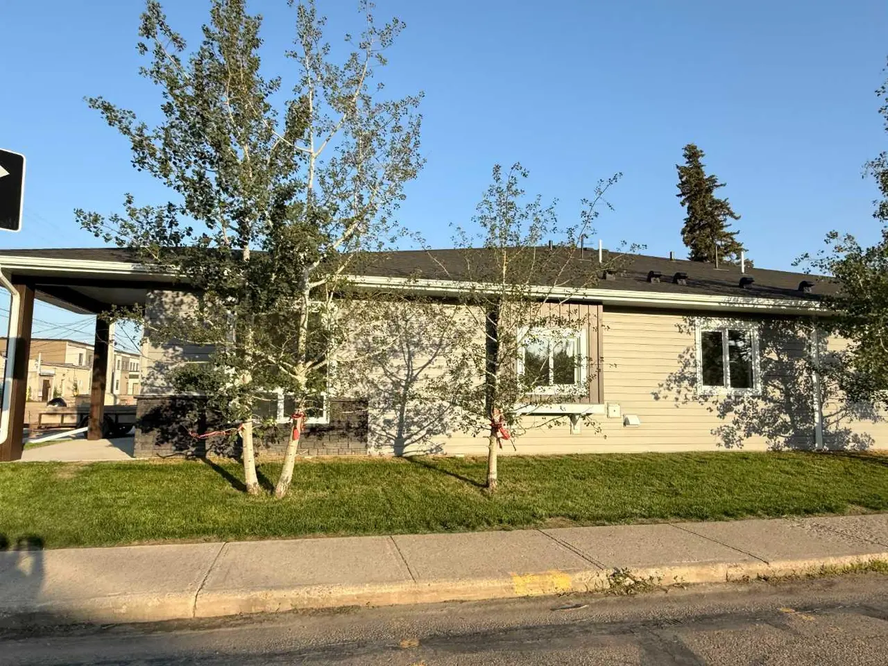 #4, 4738 49A Avenue 