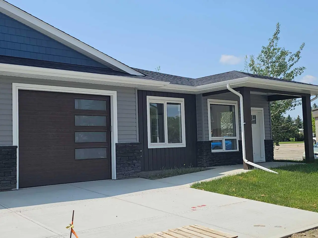 #4, 4738 49A Avenue 