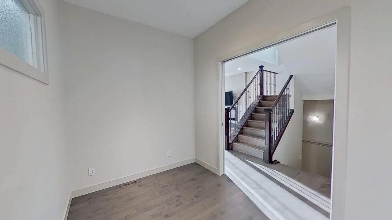 78 Cranarch View SE