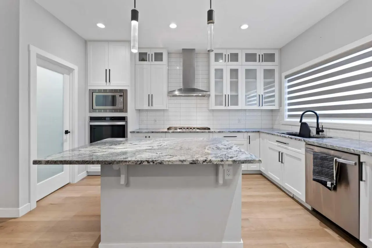 149 Corner Ridge Mews NE
