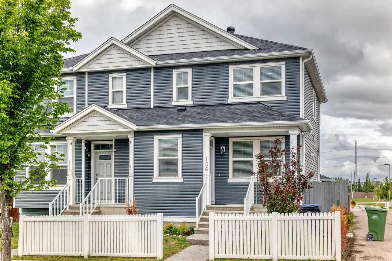 136 Redstone Avenue NE