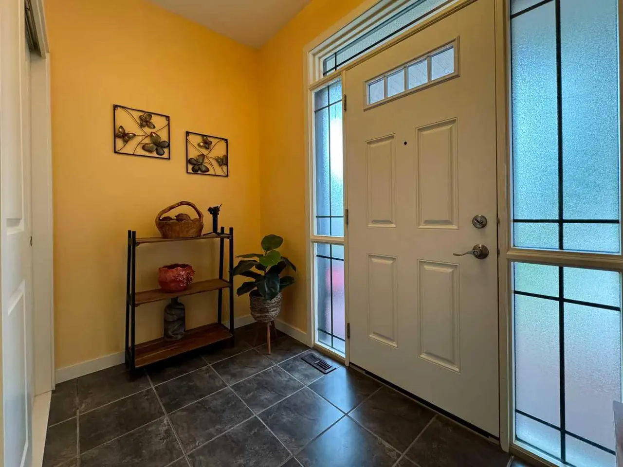 422 Lynx Terrace N