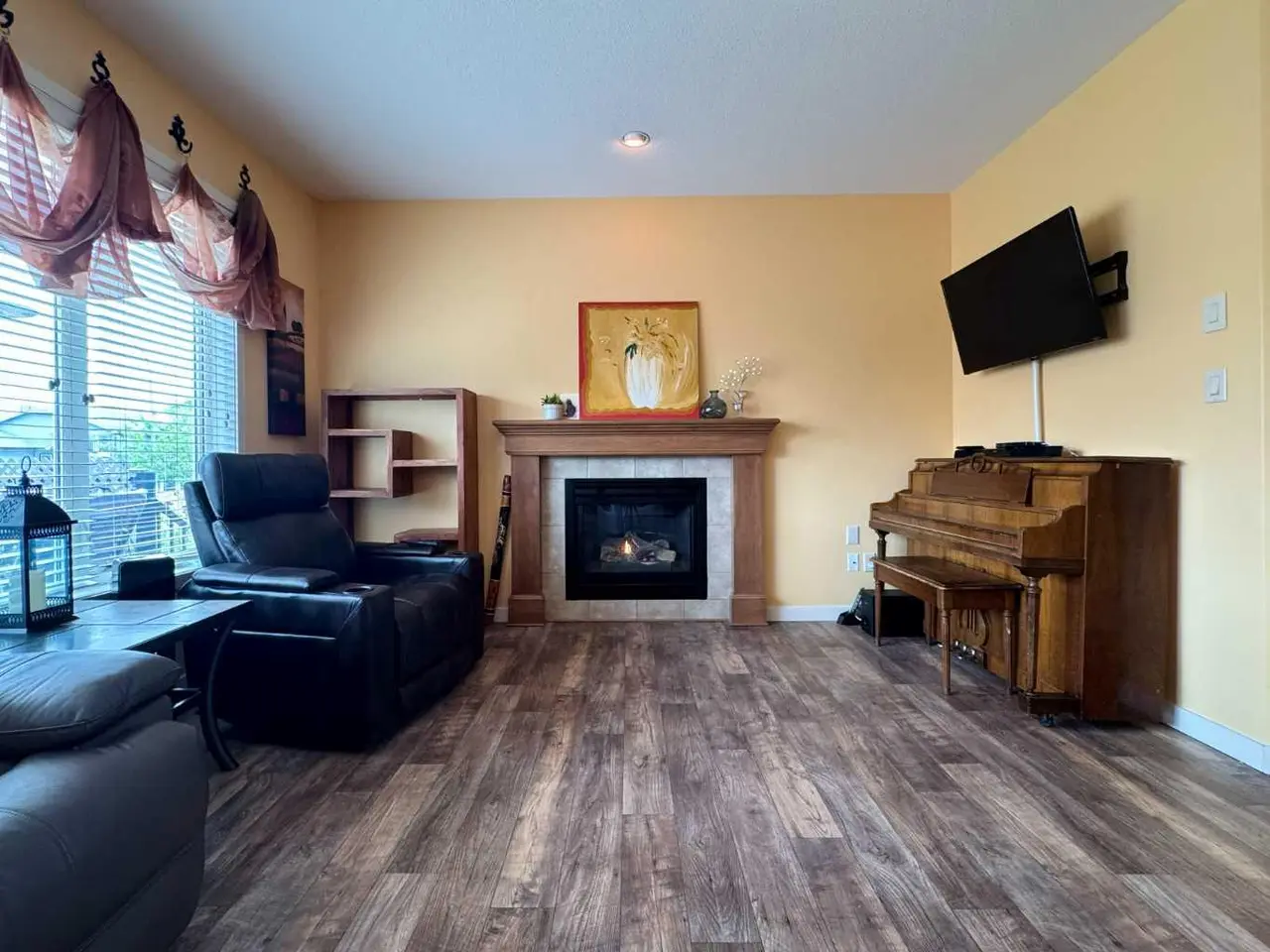 422 Lynx Terrace N