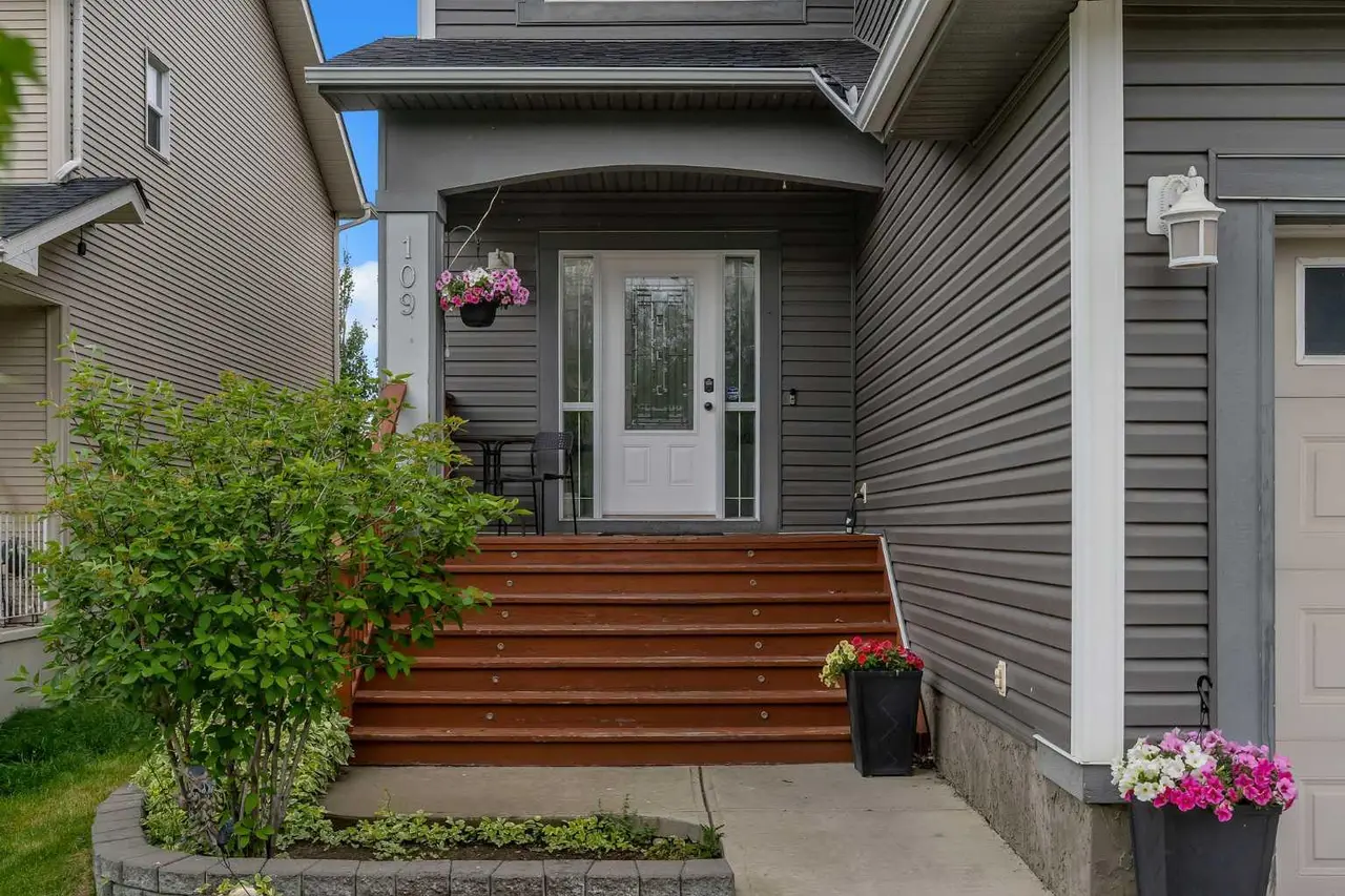 109 Evanscove Heights NW
