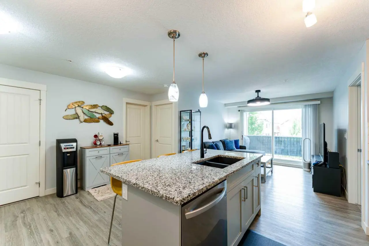 207, 130 Auburn Meadows View SE