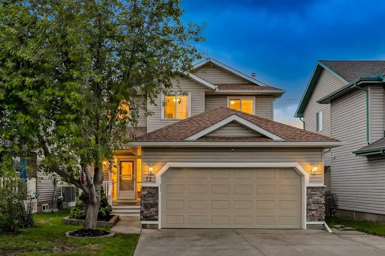 72 Springs Crescent SE