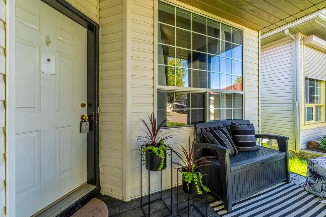 44 Douglas Glen Place SE