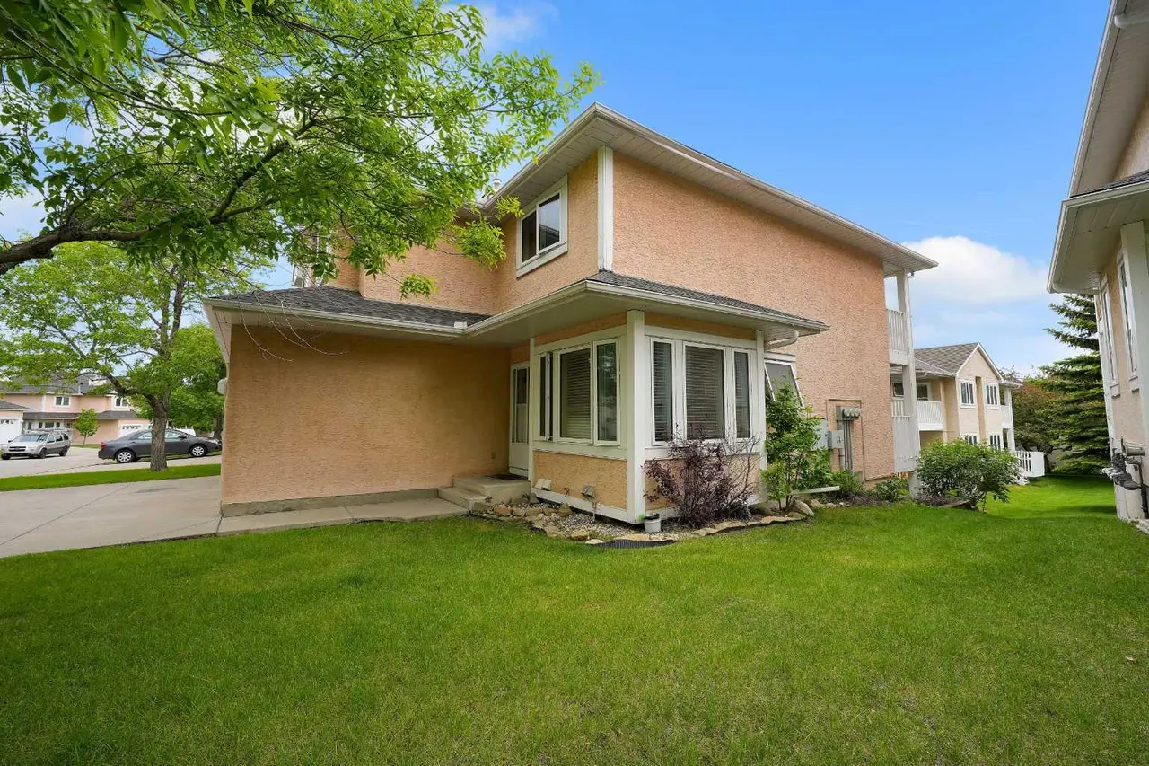 125, 388 Sandarac Drive NW