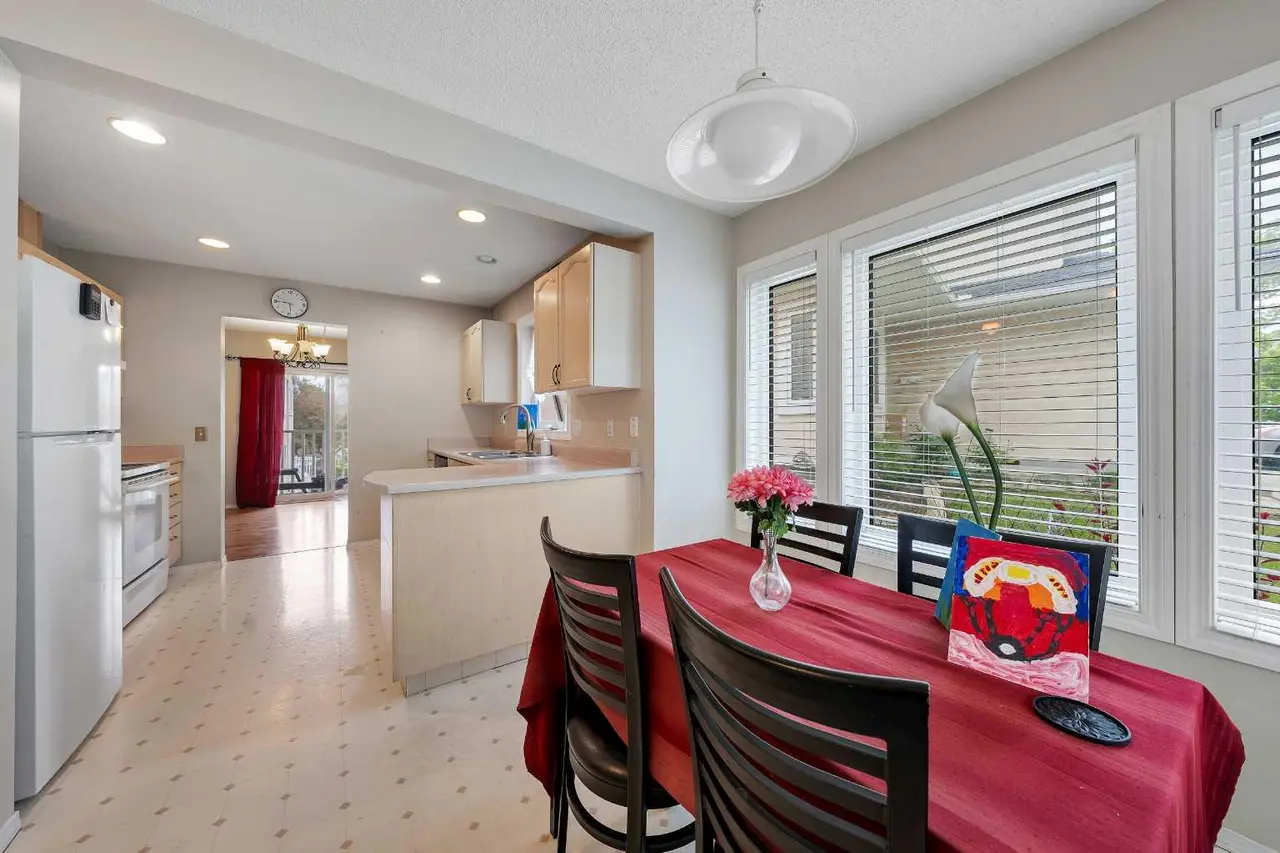 125, 388 Sandarac Drive NW