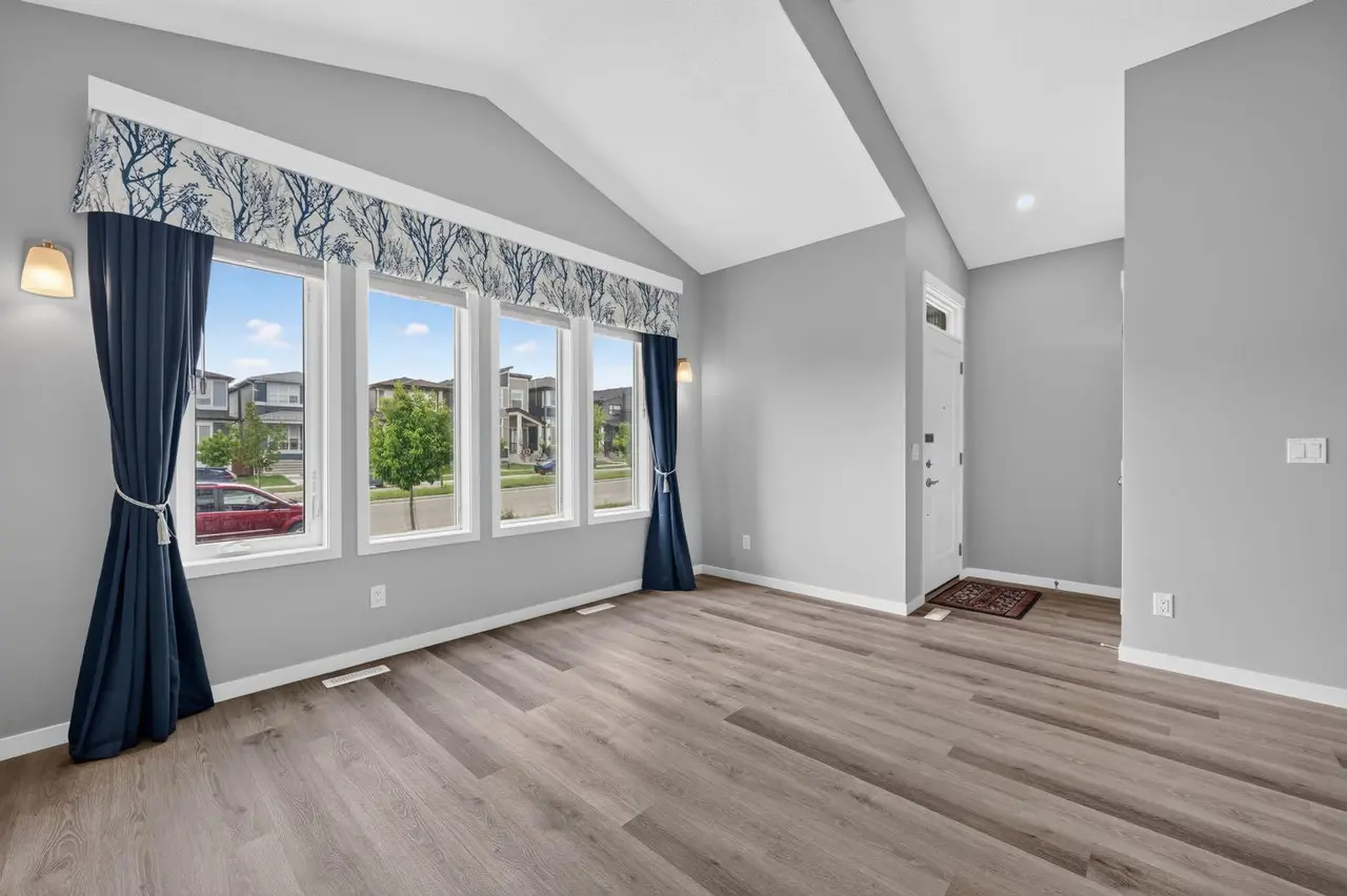 156 Belmont Boulevard SW