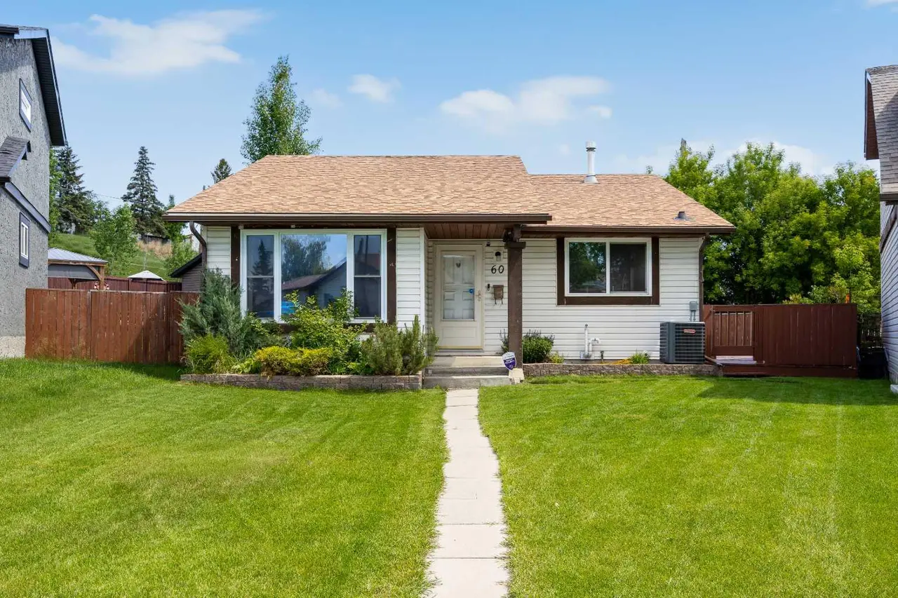 60 Ogmoor Crescent SE