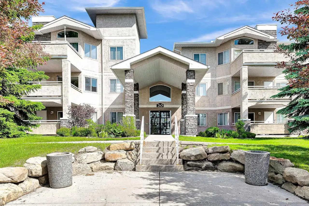 106, 20 Country Hills View NW