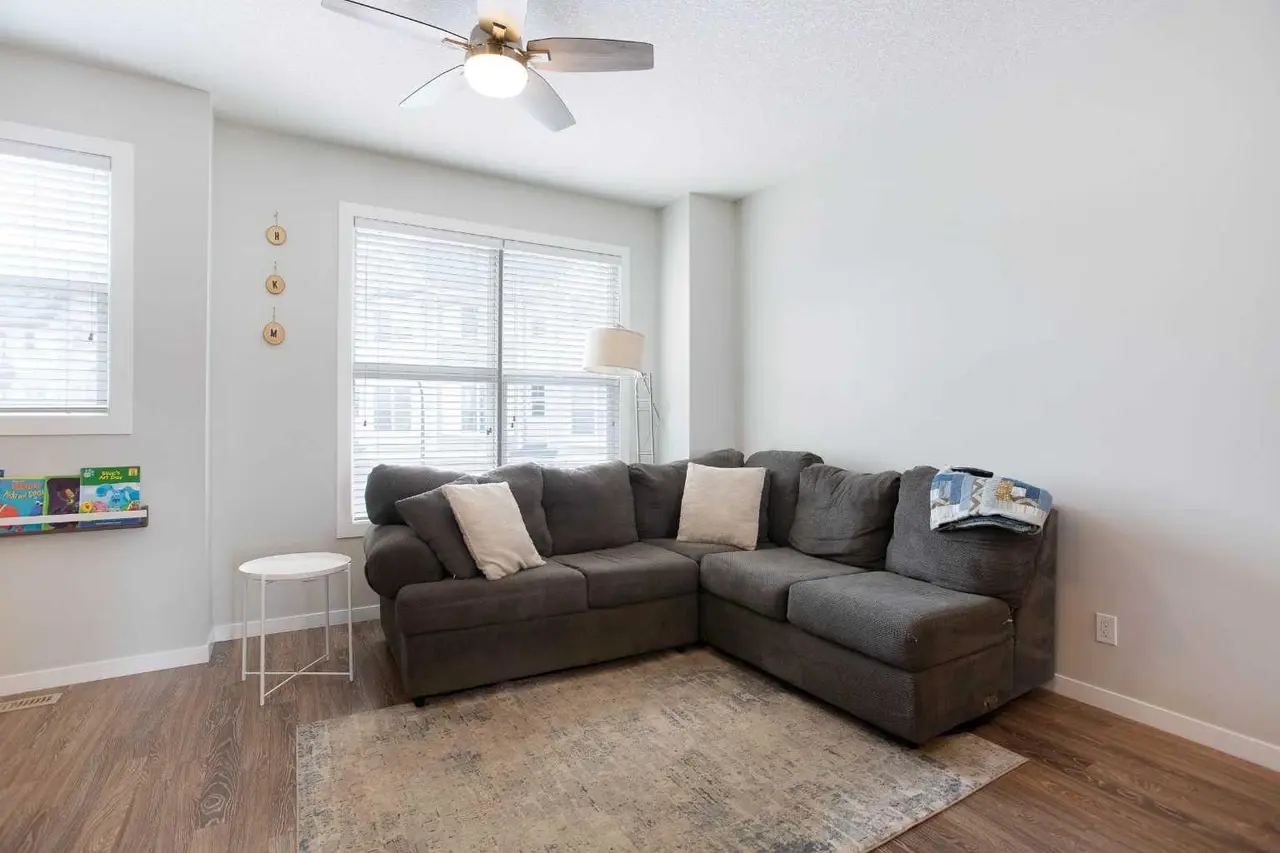 88 New Brighton Point SE