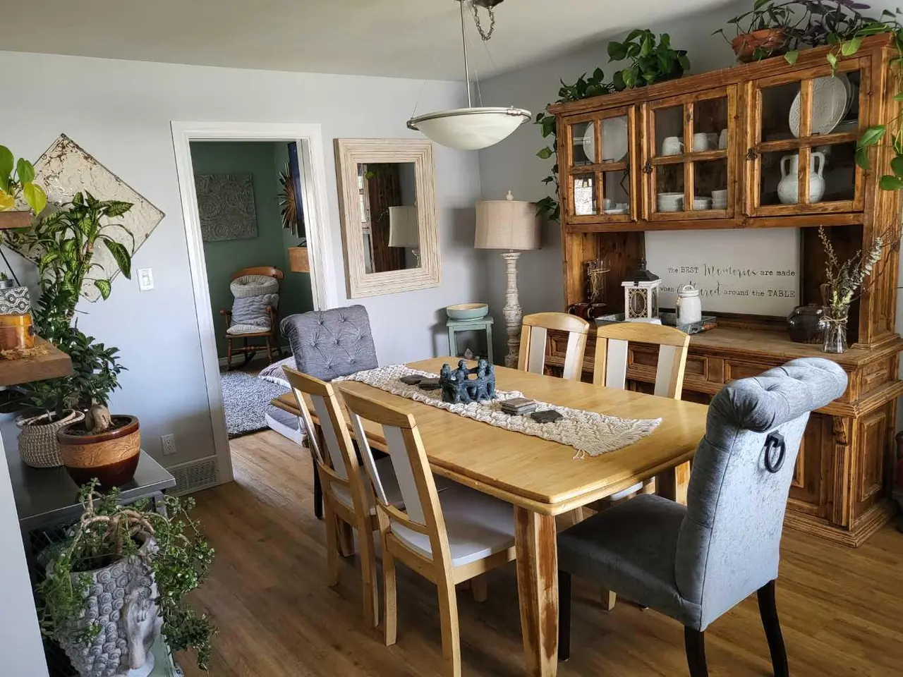 123 Stoney Crescent W