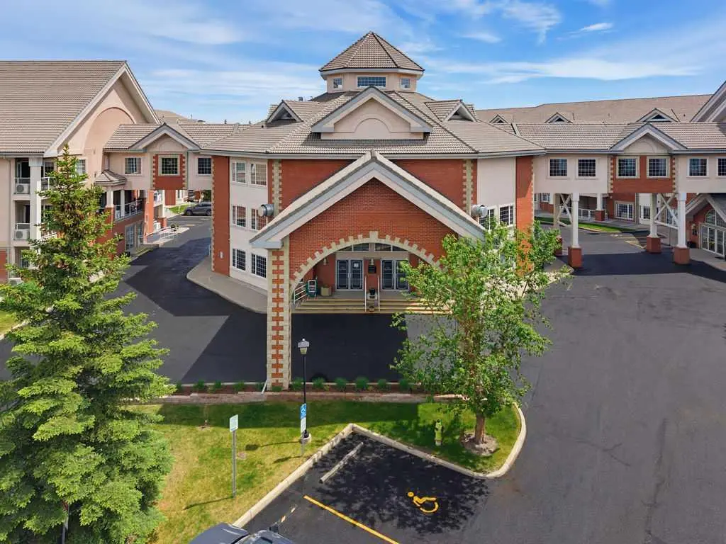 233, 223 Tuscany Springs Boulevard NW